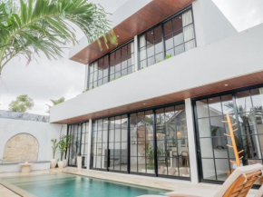 The Ultimate Villa - 8BR Villa in Berawa